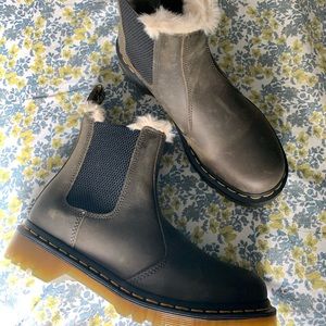 2976 Leonore olive Dr. Martens